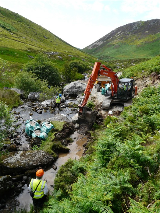 The first channel to divert the river to towards the north bank 10 July 2015 The first channel to divert the river to towards the north bank 10 July 2015