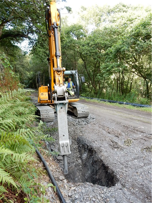 Kevin Willams team encounter rock in the lower section of the pipeline through the forest 6 Sept 2015 Kevin Willams team encounter rock in the lower section of the pipeline through the forest 6 Sept 2015