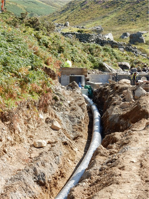The final section of pipe connects the pipeline to the weir 8 Sept 2015