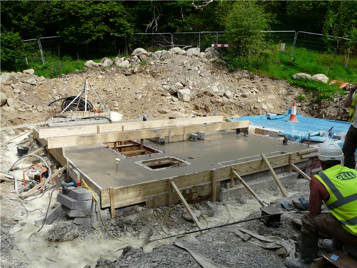 The floor of the turbine house is cast 16 June 2015