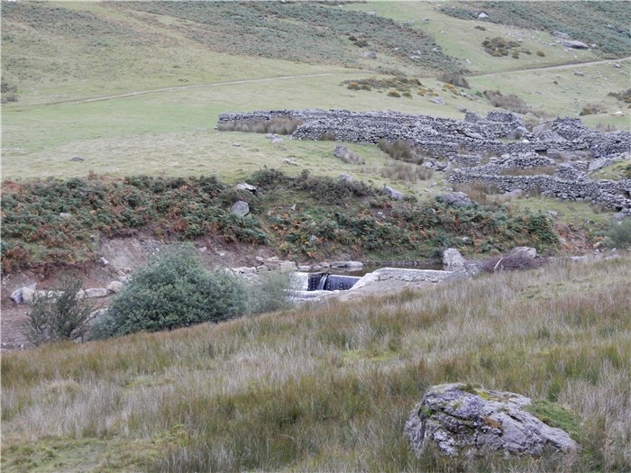The weir in its landscape 20 Sept 2015