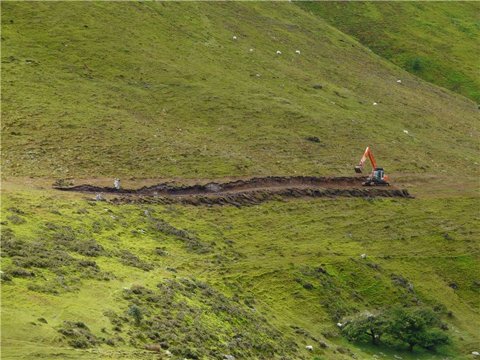 Work starts on intalling the pipeline on the mountain 2 June 2015